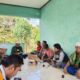 Kolaborasi Gapoktan dan Polisi Kawal Program Pertanian di Sekotong