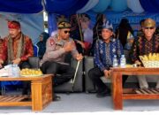 Kapolres Bima AKBP Eko Sutomo S.I.K., M.I.K. Menghadiri Pawai Budaya Peringatan HUT Kabupaten Bima Ke- 385 di Kecamatan Bolo