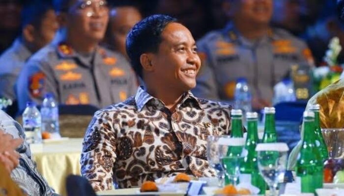 Menhut Puji Polisi Teladan Penerima Hoegeng Awards 2025: Luar Biasa, Keren Sekali!