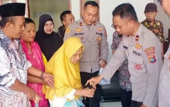 Peduli Mantap Polres Lombok Barat: Bantuan Tongkat Bagi Warga Sakit dan Lansia