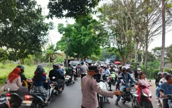 Tradisi Nyongkolan Berjalan Aman Berkat Pengawalan Polsek Kuripan