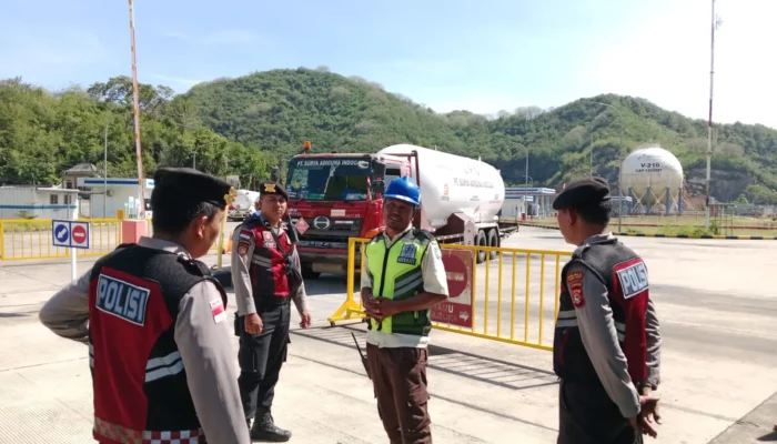 Polsek Sekotong Gencarkan Patroli, Imbau Waspada Kejahatan dan Cuaca