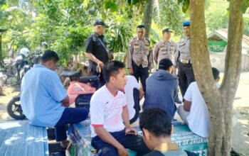 Polisi dan Warga Lembar Kompak Wujudkan Lingkungan Aman